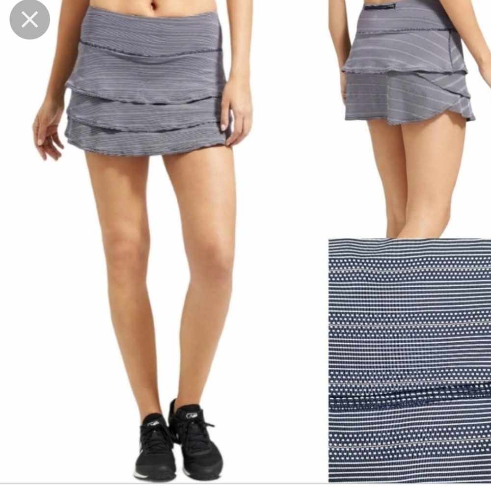 Athleta dot/striped skort